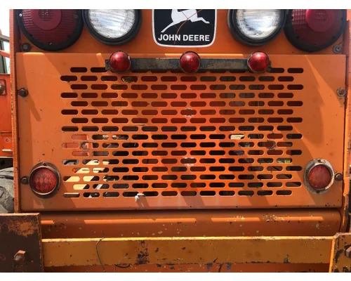 John Deere 670A Equip Grille