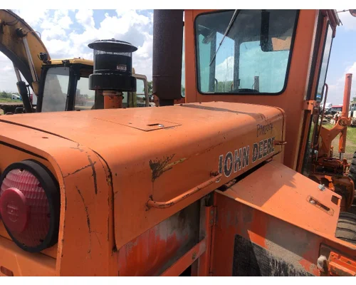 John Deere 670A Equip Hood