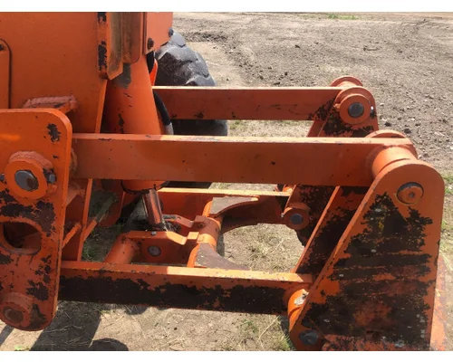 John Deere 670A Equip Linkage