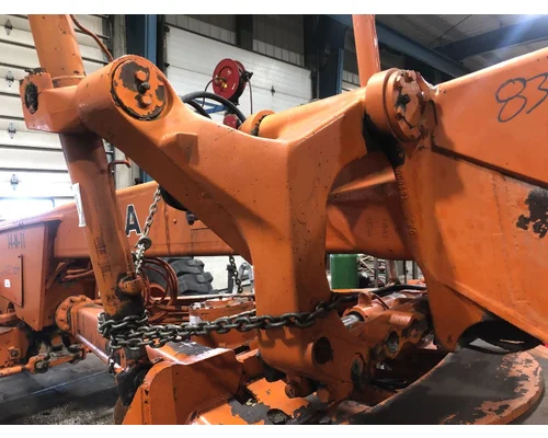 John Deere 670A Equip Linkage