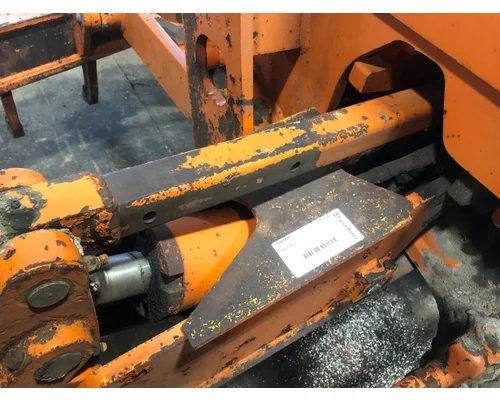 John Deere 670A Equip Linkage