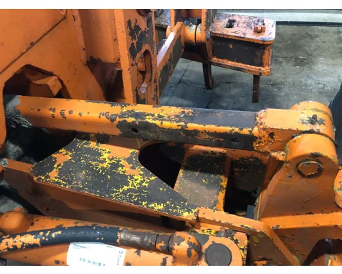 John Deere 670A Equip Linkage