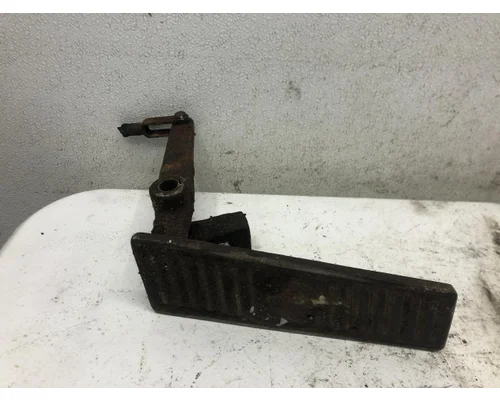 John Deere 670A Equip Pedal
