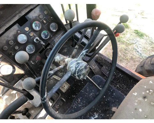 John Deere 670A Equip Steering Column