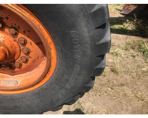 John Deere 670A Equip Tire and Rim