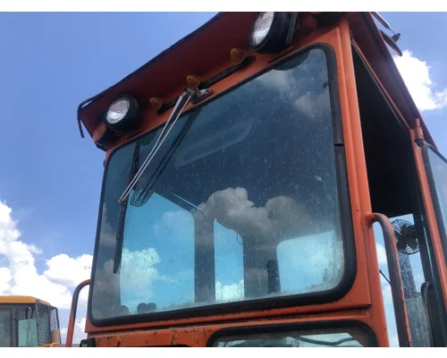 John Deere 670A Equip Windshield Glass