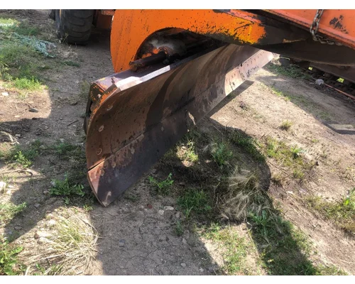 John Deere 670A Equipment (Mounted)