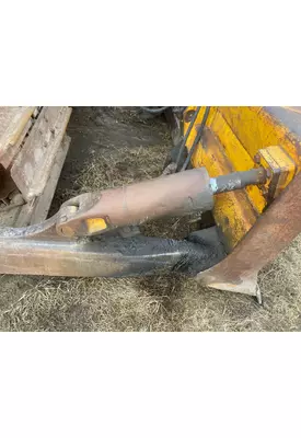 John Deere 750E Equip Hydraulic Cylinder