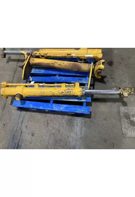 John Deere 750E Equip Hydraulic Cylinder