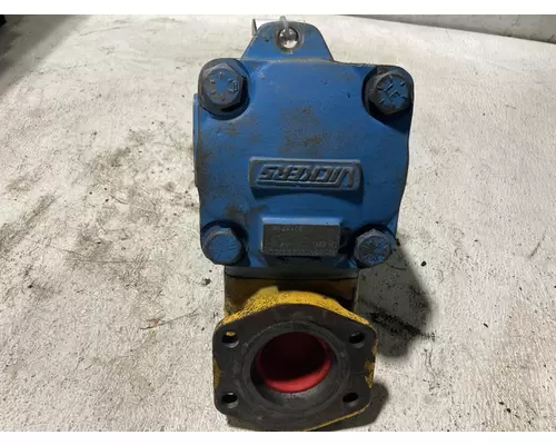 John Deere 750E Equip Hydraulic Pump