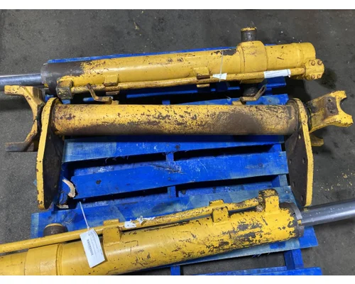 John Deere 750E Equip Linkage