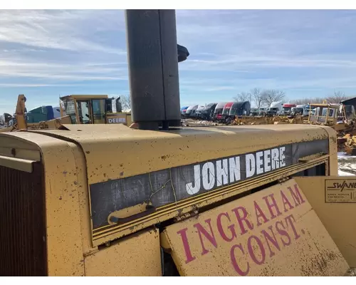 John Deere 770BH Equip Hood