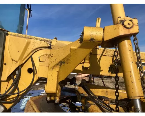 John Deere 770BH Equip Linkage