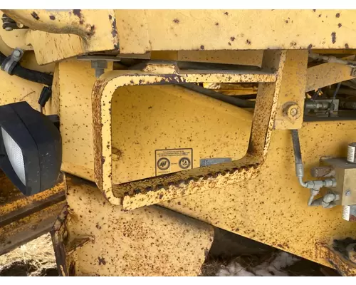 John Deere 770BH Equip Step