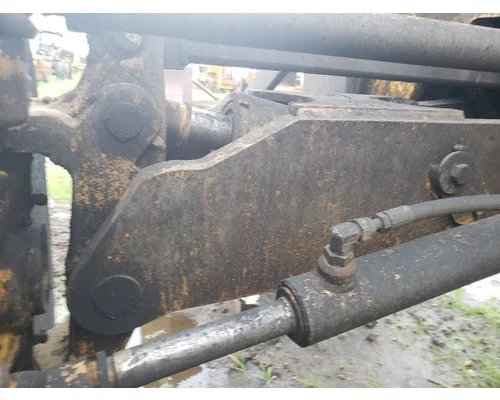 John Deere 770CH Equip Axle