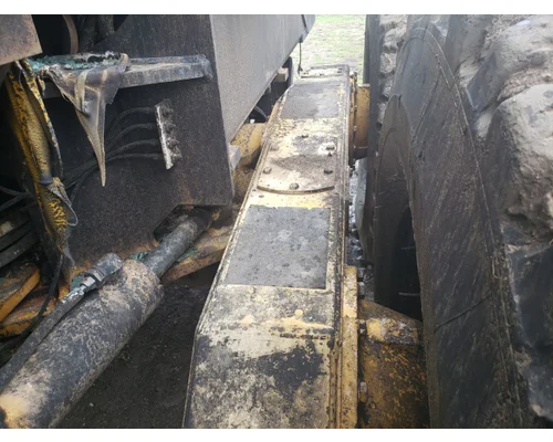 John Deere 770CH Equip Axle