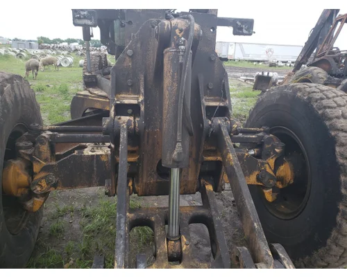 John Deere 770CH Equip Hydraulic Cylinder