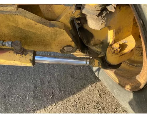 John Deere 770CH Equip Hydraulic Cylinder