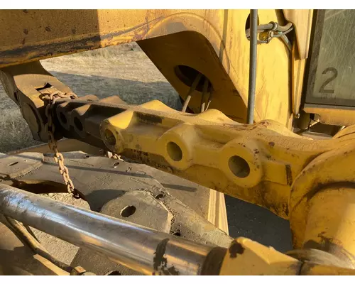 John Deere 770CH Equip Linkage