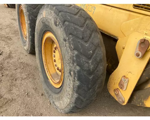 John Deere 770CH Equip Tire and Rim