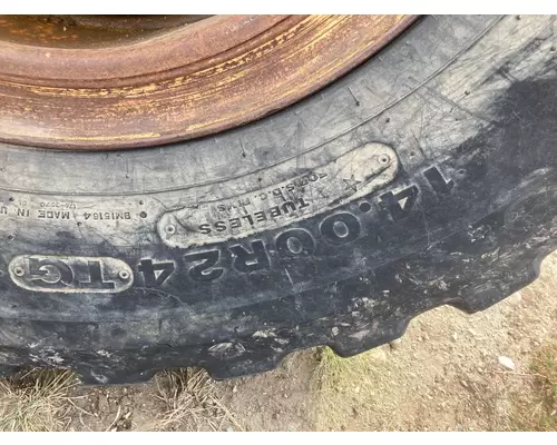 John Deere 770CH Equip Tire and Rim