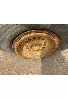 John Deere 770CH Equip Wheel