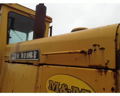 John Deere 770 Equip Hood