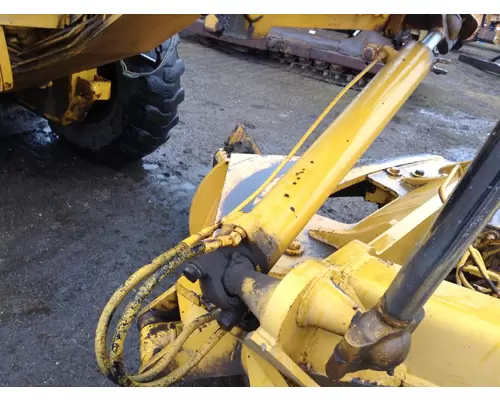 John Deere 770 Equip Hydraulic Cylinder