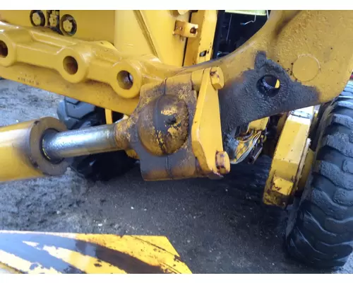 John Deere 770 Equip Hydraulic Cylinder