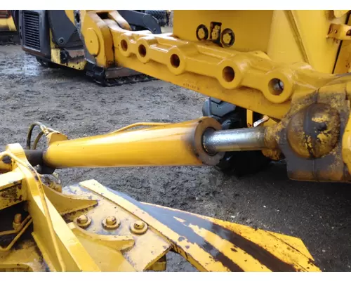 John Deere 770 Equip Hydraulic Cylinder