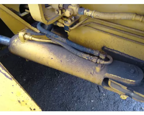 John Deere 770 Equip Hydraulic Cylinder