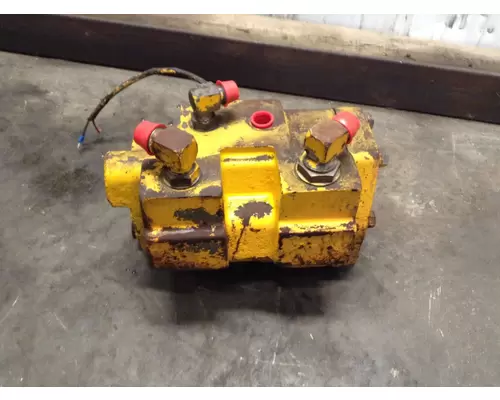 John Deere 770 Equip Hydraulic Valve