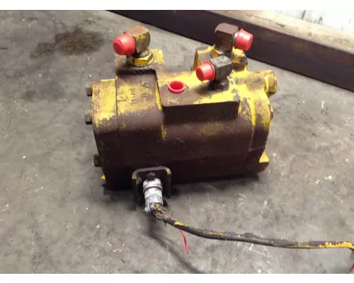 John Deere 770 Equip Hydraulic Valve