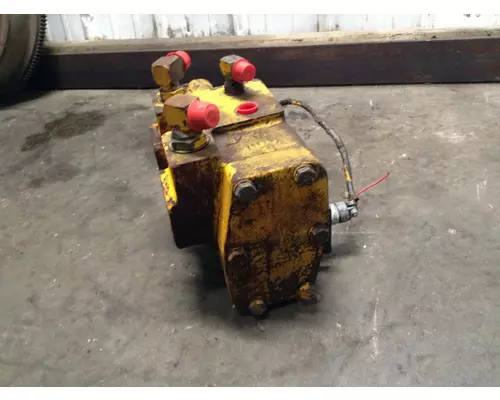John Deere 770 Equip Hydraulic Valve