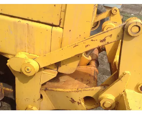 John Deere 770 Equip Linkage