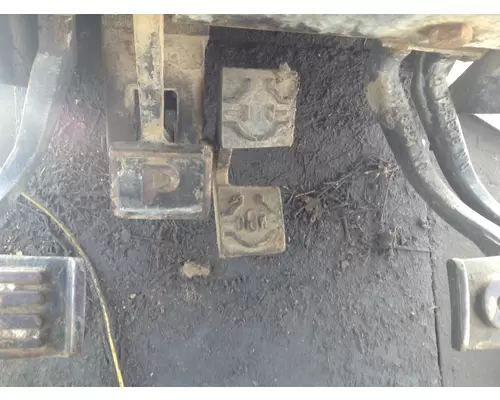 John Deere 770 Equip Pedal