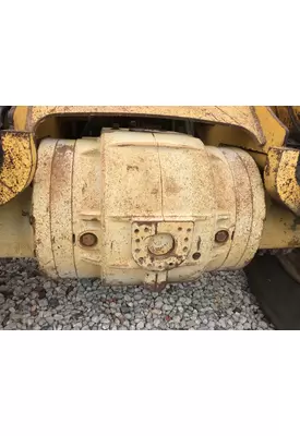 John Deere 824J Equip Axle
