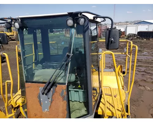 John Deere 824J Equip Cab Assembly