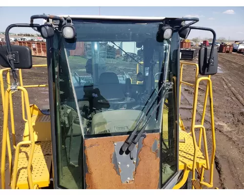 John Deere 824J Equip Cab Assembly