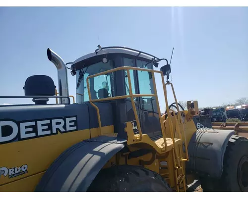John Deere 824J Equip Cab Assembly