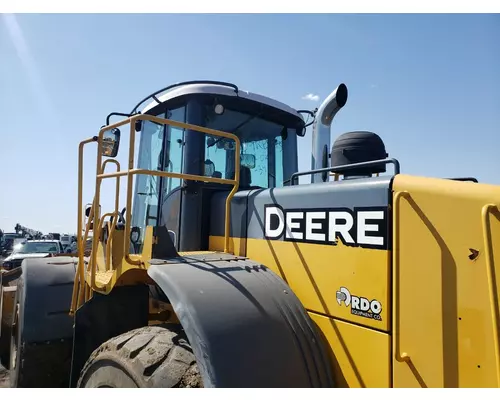 John Deere 824J Equip Cab Assembly