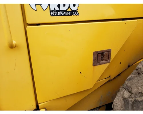 John Deere 824J Equip Cab Entry Door