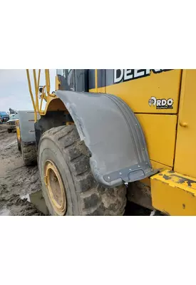 John Deere 824J Equip Fender