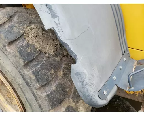 John Deere 824J Equip Fender