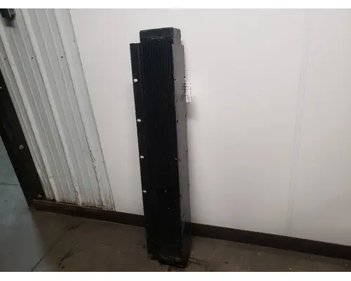 John Deere 824J Equip Hydraulic Cooler