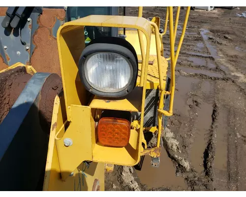 John Deere 824J Equip Lighting Misc.