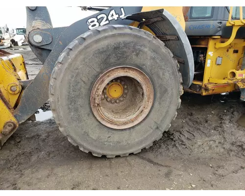 John Deere 824J Equip Tire and Rim