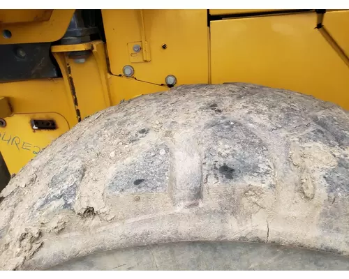 John Deere 824J Equip Tire and Rim