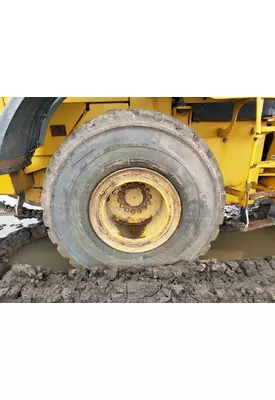 John Deere 824J Equip Tire and Rim