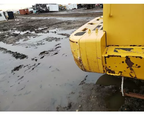 John Deere 824J Equip Weight